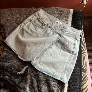 Topshop light wash denim skirt, size 8, 30” waist